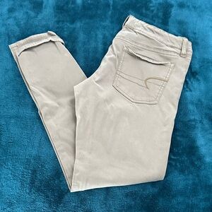 American Eagle khaki jegging